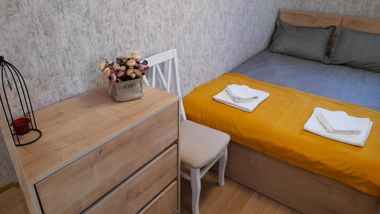 Yellow Apartment Tbilisi Esterno foto